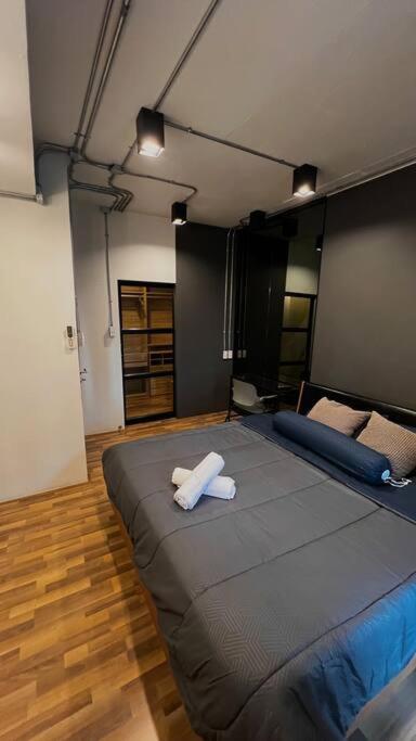 Apartment Cozy 2br Duplex-apartment In Thong Lor